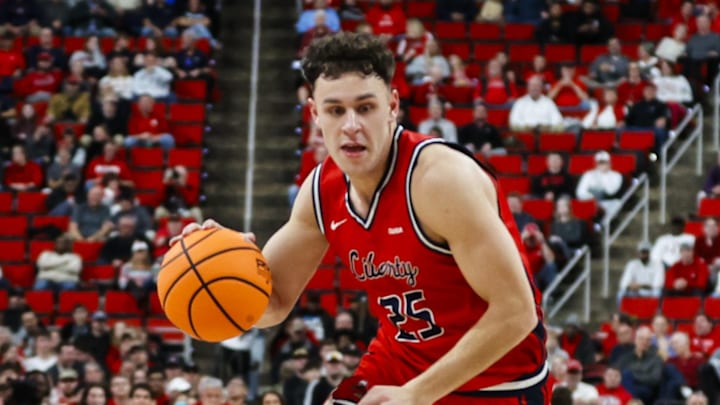 Liberty Flames forward Zach Cleveland (25)