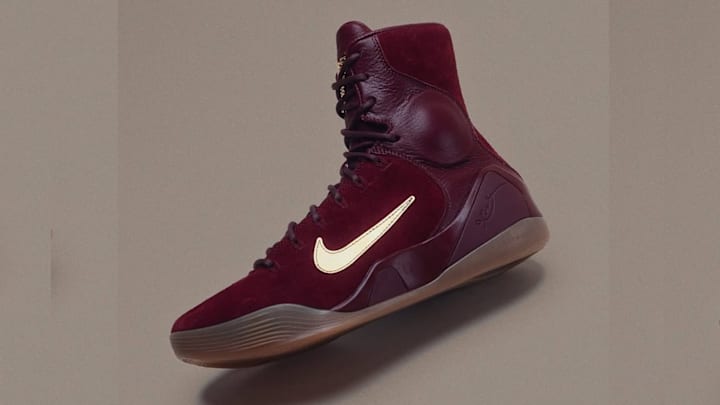 Vanessa Bryant unveiled the Nike Kobe 9 EXT High "Vino" colorway. Vanessa Bryant unveiled the Nike Kobe 9 EXT High "Vino" colorway.