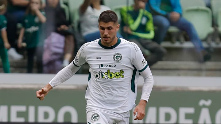 O camisa 11 é o vice-artilheiro do Brasileirão, com 12 gols