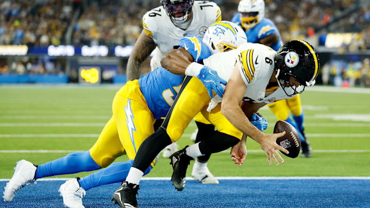 Pittsburgh Steelers v Los Angeles Chargers