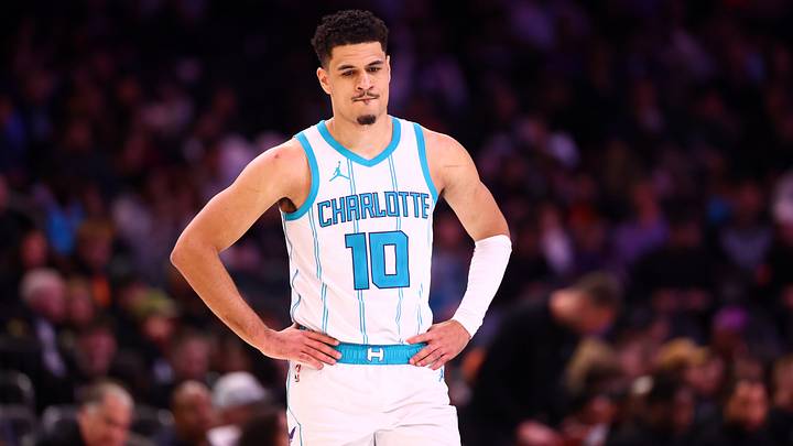 Jan 12, 2025; Phoenix, Arizona, USA; Charlotte Hornets guard Josh Green (10) against the Phoenix Suns at Footprint Center. Mandatory Credit: Mark J. Rebilas-Imagn Images Jan 12, 2025; Phoenix, Arizona, USA; Charlotte Hornets guard Josh Green (10) against the Phoenix Suns at Footprint Center. Mandatory Credit: Mark J. Rebilas-Imagn Images