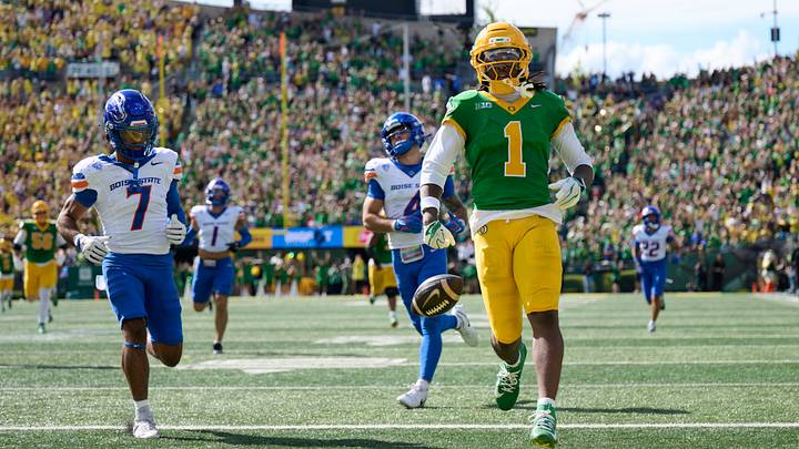 Until Dakorien Moore juked two Broncos out of their shoes on the way to a 62-yard touchdown in the fourth quarter, Oregon's game with Boise State was very much in doubt.