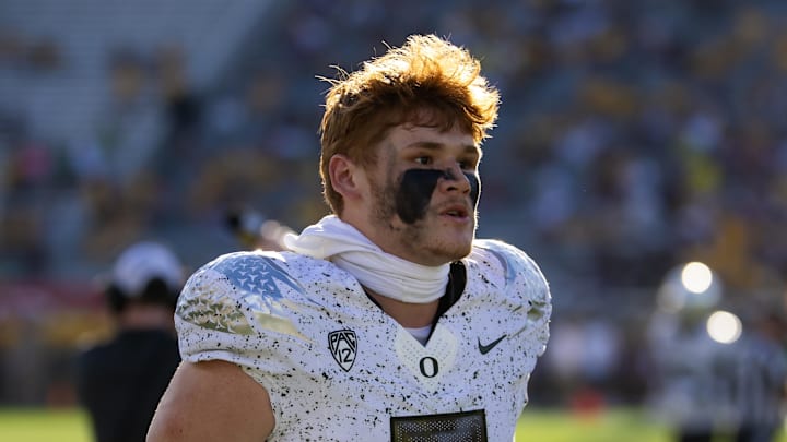 Nov 18, 2023; Tempe, Arizona, USA; Oregon Ducks tight end Terrance Ferguson (3) against the Arizona State Sun Devils at Mountain America Stadium. Mandatory Credit: Mark J. Rebilas-Imagn Images
