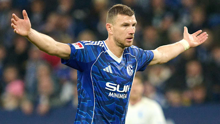 Edin Dzeko ist auf Schalke voll eingeschlagen