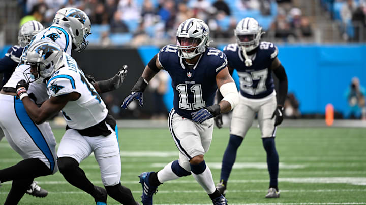 Dallas Cowboys linebacker Micah Parsons on the field in the first quarter at Bank of America Stadium. 