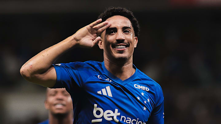 Cristian brilhou com gol e assistência na primeira vitória do Cruzeiro no Brasileirão Série A