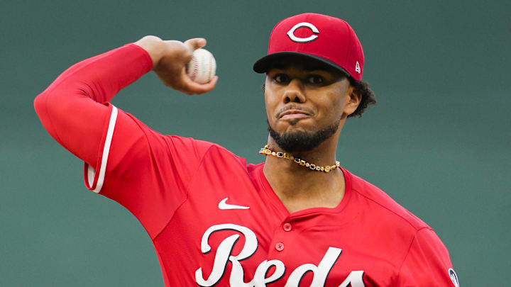 May 28, 2025; Kansas City, Missouri, USA; Cincinnati Reds starting pitcher Hunter Greene (21) pitches during the first inning against the Kansas City Royals at Kauffman Stadium. Mandatory Credit: Jay Biggerstaff-Imagn Images May 28, 2025; Kansas City, Missouri, USA; Cincinnati Reds starting pitcher Hunter Greene (21) pitches during the first inning against the Kansas City Royals at Kauffman Stadium. Mandatory Credit: Jay Biggerstaff-Imagn Images