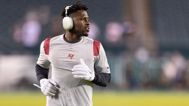 Antonio Brown tuvo una polémica salida de los Buccaneers 