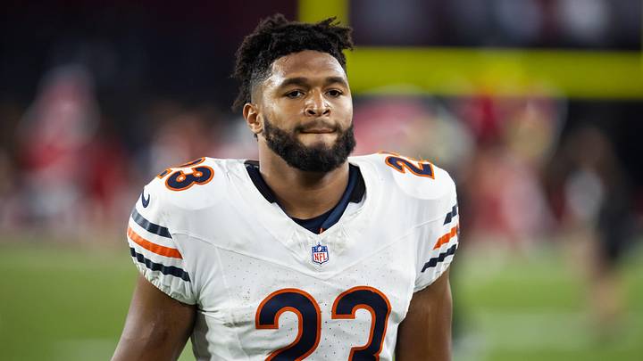 Chicago Bears running back Roschon Johnson