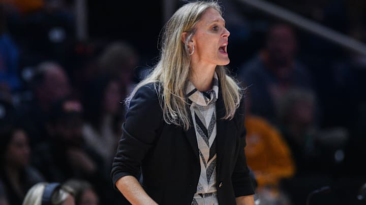 Tennessee's head Lady Vols' basketball coach Kellie Harper yells on the sidelines during an NCAA college basketball game at the Food City Center at Thompson-Boling Arena on Wednesday, Nov. 29 2023 in Knoxville, Tenn. Tennessee's head Lady Vols' basketball coach Kellie Harper yells on the sidelines during an NCAA college basketball game at the Food City Center at Thompson-Boling Arena on Wednesday, Nov. 29 2023 in Knoxville, Tenn.
