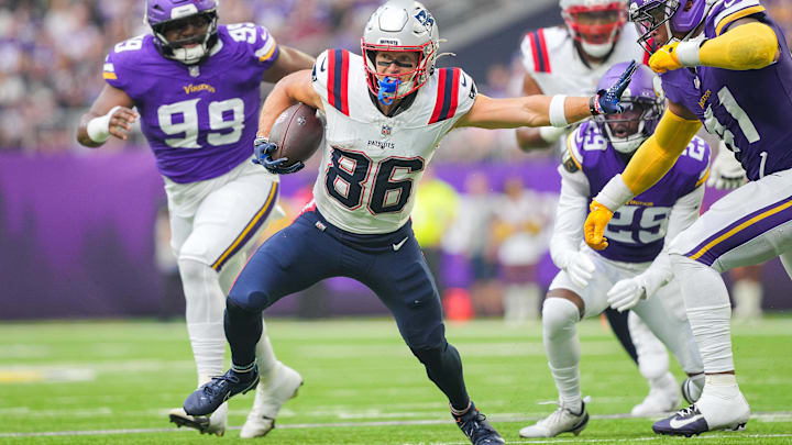 Aug 16, 2025; Minneapolis, Minnesota, USA; New England Patriots wide receiver Efton Chism III (86) runs after the catch against the Minnesota Vikings in the second quarter at U.S. Bank Stadium. Mandatory Credit: Brad Rempel-Imagn Images