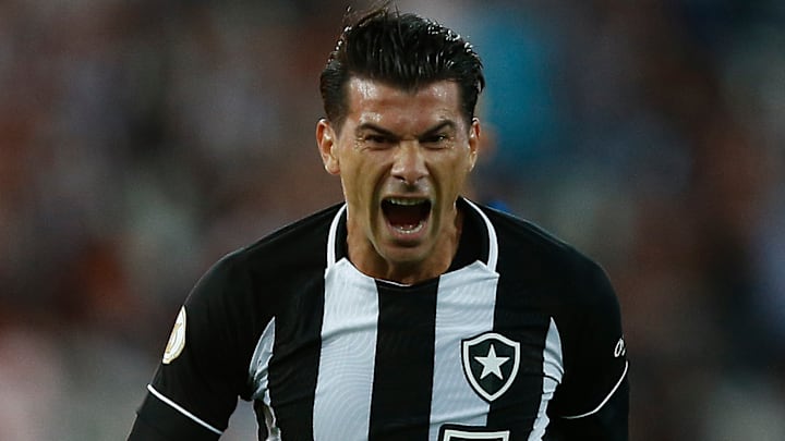 Cuesta fez um dos gols do Fogão em Cariacica