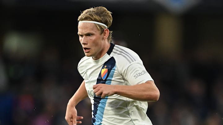 Der VfB Stuttgart soll Tobias Gulliksen auf der Liste haben. Der VfB Stuttgart soll Tobias Gulliksen auf der Liste haben.