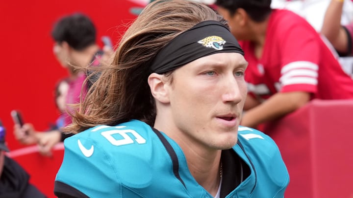 Sep 28, 2025; Santa Clara, California, USA; Jacksonville Jaguars quarterback Trevor Lawrence (16) before the game against the San Francisco 49ers at Levi's Stadium. Sep 28, 2025; Santa Clara, California, USA; Jacksonville Jaguars quarterback Trevor Lawrence (16) before the game against the San Francisco 49ers at Levi's Stadium.