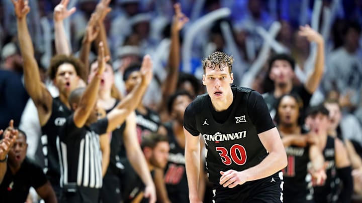 Cincinnati Bearcats meet rival Xavier Musketeers in Crosstown Shootout at Cintas Center in 2023