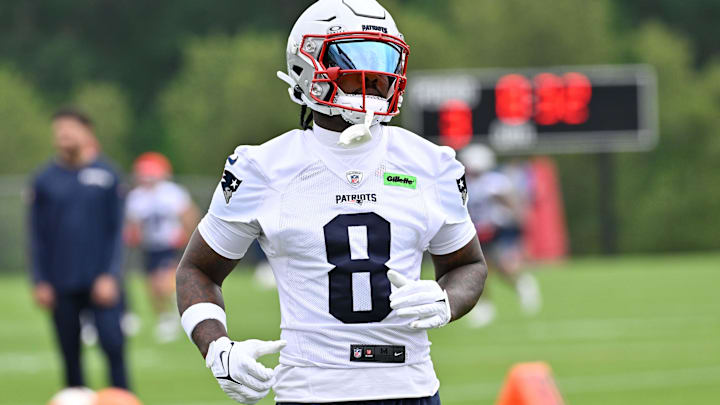 New England Patriots wide receiver Stefon Diggs (8). Mandatory Credit: Eric Canha-Imagn Images