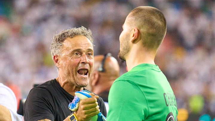 Lucas Chevalier, Luis Enrique et le PSG se sont imposés contre Tottenham lors de la Supercoupe d'Europe