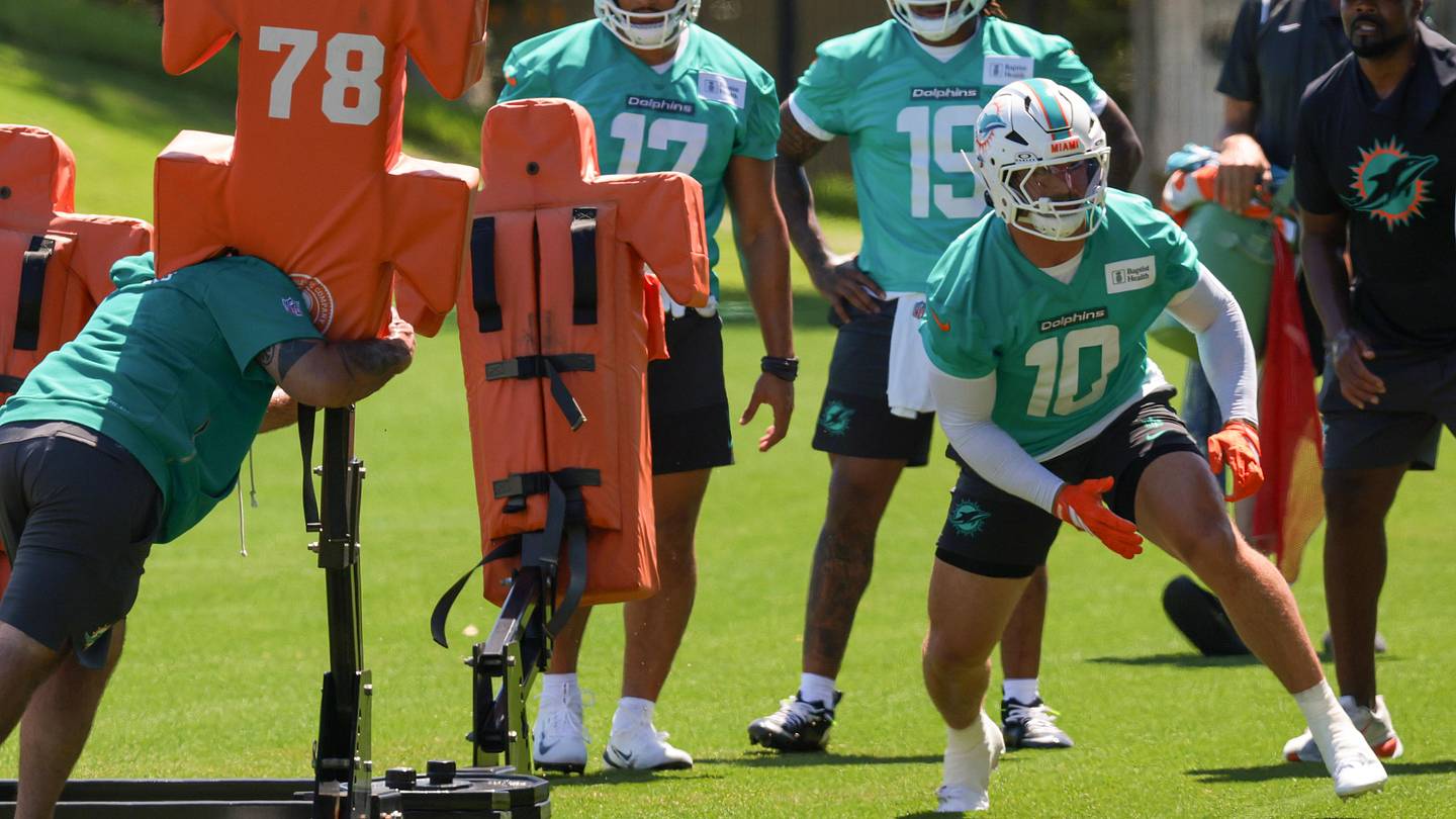 Dolphins Sunday Mailbag: Washington, 2025 DTs, Rodriguez, an