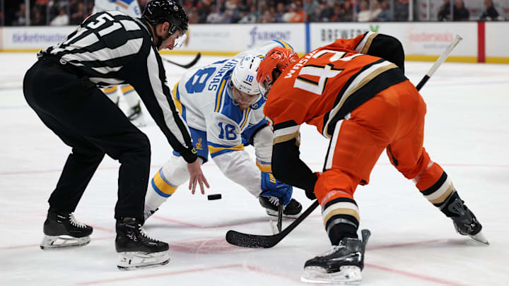 Mar 8, 2026; Anaheim, California, USA; St. Louis Blues center Robert Thomas (18) and Anaheim Ducks center Tim Washe (42) faceoff during the third period at Honda Center. Mandatory Credit: Kiyoshi Mio-Imagn Images Mar 8, 2026; Anaheim, California, USA; St. Louis Blues center Robert Thomas (18) and Anaheim Ducks center Tim Washe (42) faceoff during the third period at Honda Center. Mandatory Credit: Kiyoshi Mio-Imagn Images