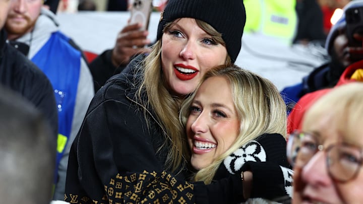 Taylor Swift and Brittany Mahomes