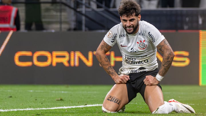 Centroavante é bastante contestado pela torcida