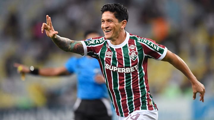 Cano marcou dois gols no outro jogo contra os bolivianos