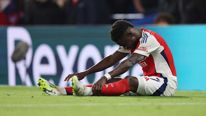 Bukayo Saka limped off late on against Chelsea on Sunday evening