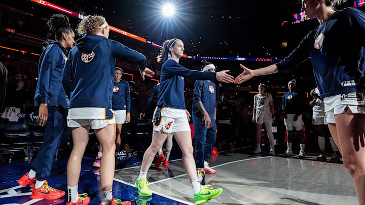 The lights on Caitlin Clark continue to shine brightly.