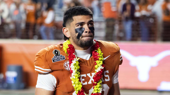Texas Longhorns linebacker Liona Lefau (18) on Dec. 21, 2024, at Darrell K Royal-Texas Memorial Stadium in Austin, Texas. Texas Longhorns linebacker Liona Lefau (18) on Dec. 21, 2024, at Darrell K Royal-Texas Memorial Stadium in Austin, Texas.