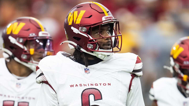 Sep 29, 2024; Glendale, Arizona, USA; Washington Commanders linebacker Dante Fowler Jr. (6) against the Arizona Cardinals at State Farm Stadium. Mandatory Credit: Mark J. Rebilas-Imagn Images Sep 29, 2024; Glendale, Arizona, USA; Washington Commanders linebacker Dante Fowler Jr. (6) against the Arizona Cardinals at State Farm Stadium. Mandatory Credit: Mark J. Rebilas-Imagn Images