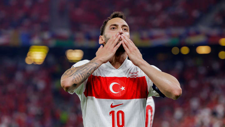 Hakan Çalhanoglu, buteur face à la République Tchèque (2-1) Hakan Çalhanoglu, buteur face à la République Tchèque (2-1)