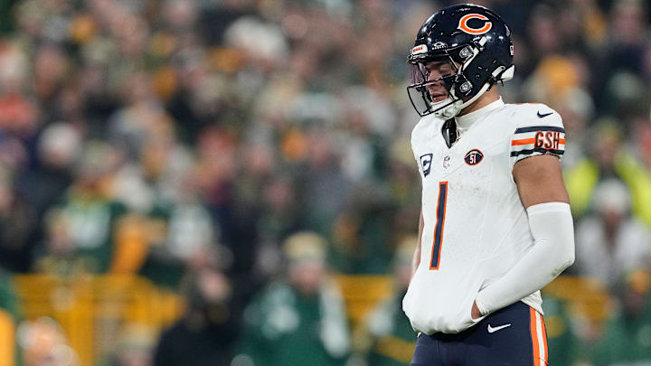Chicago Bears v Green Bay Packers