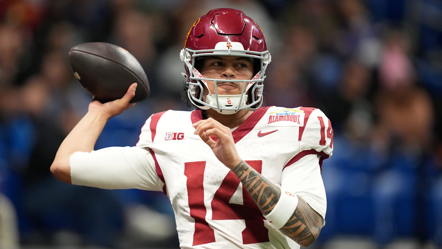 USC's Jayden Maiava Leads All Returning Quarterbacks in This Key Stat