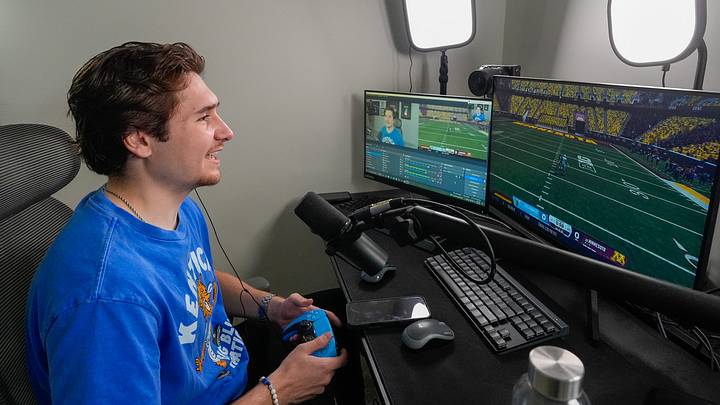Bordeaux is a Louisville-based content creator who makes a living playing sports video games. After dropping out of Northern Kentucky University, he's got 492K subscribers on YouTube and Division I football coaches recruiting him to play with their teams in the videos he does featuring EA Sports' new game. Tuesday, July 22, 2025 Bordeaux is a Louisville-based content creator who makes a living playing sports video games. After dropping out of Northern Kentucky University, he's got 492K subscribers on YouTube and Division I football coaches recruiting him to play with their teams in the videos he does featuring EA Sports' new game. Tuesday, July 22, 2025