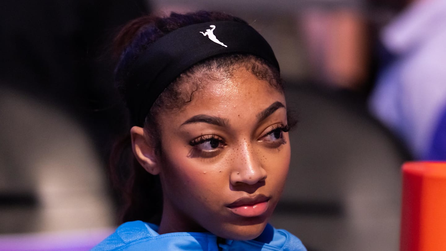 Chicago Sky Angel Reese Apologizes After Critical Team Comments