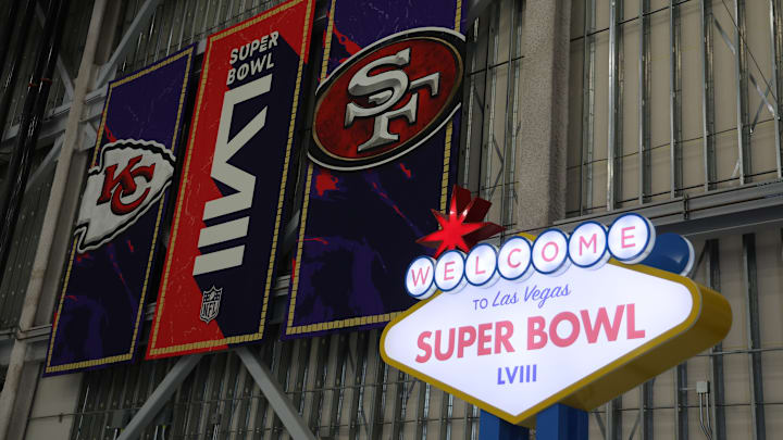 Tuesday Notebook from the Super Bowl. The teams have arrived and so has the excitement of the game and all of the festivities.
