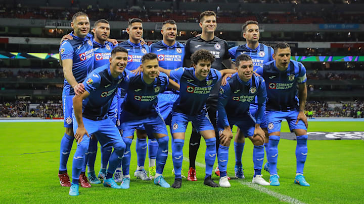 El equipo de Cruz Azul previo a un partido. El equipo de Cruz Azul previo a un partido.