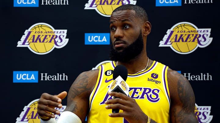 LeBron James aseguró que no tiene una relación con Kareem Abdul-Jabbar
