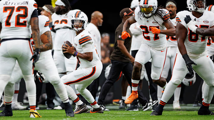 Cleveland Browns v Las Vegas Raiders