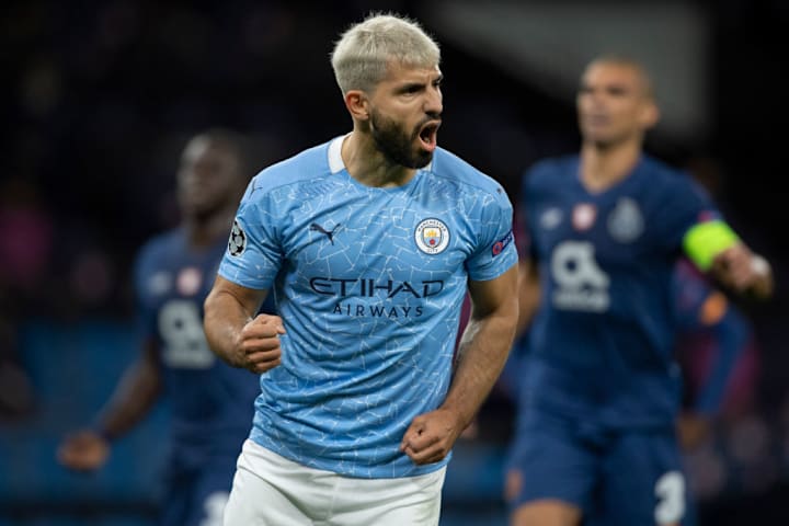 阿圭罗代表曼城出战，摄于2020年。