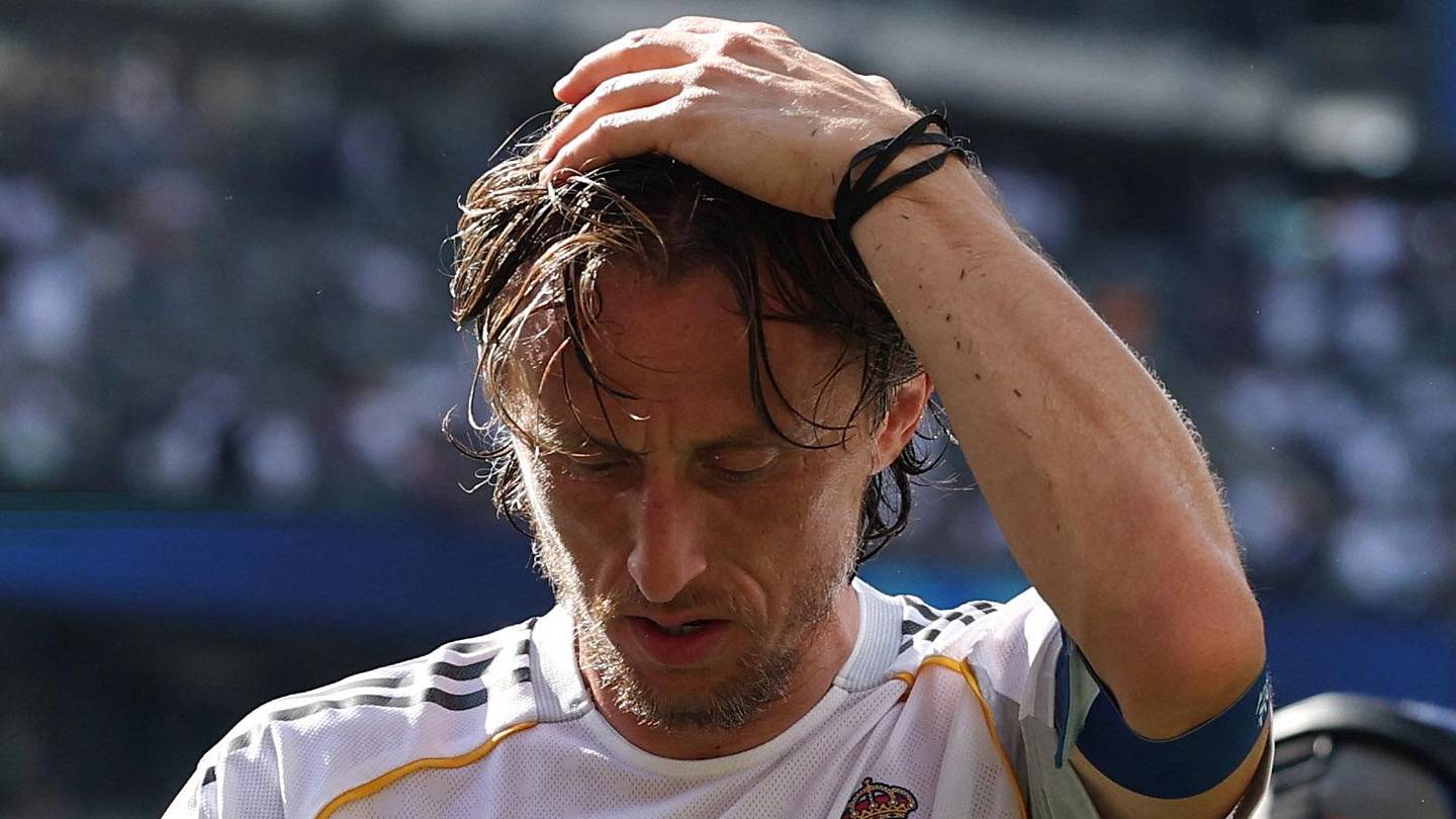 Luka Modric Bids Emotional Farewell to Real Madrid After Final Match Ends  in Defeat