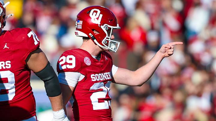 Oklahoma Sooners kicker Tate Sandell (29) reacts after making a field goal during the first half against the Louisiana State Tigers at Gaylord Family-Oklahoma Memorial Stadium. Mandatory Credit: Kevin Jairaj-Imagn Images Oklahoma Sooners kicker Tate Sandell (29) reacts after making a field goal during the first half against the Louisiana State Tigers at Gaylord Family-Oklahoma Memorial Stadium. Mandatory Credit: Kevin Jairaj-Imagn Images