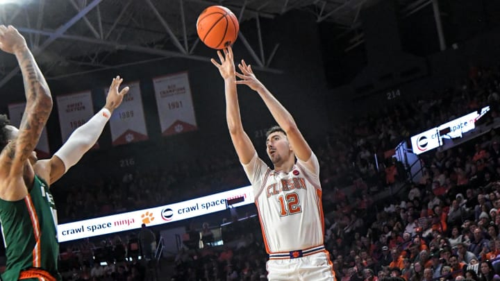 Feb 4, 2023; Clemson, South Carolina, USA; Clemson senior guard Alex Hemenway (12). Feb 4, 2023; Clemson, South Carolina, USA; Clemson senior guard Alex Hemenway (12).