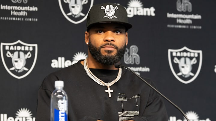 Las Vegas Raiders MLB Elandon Roberts