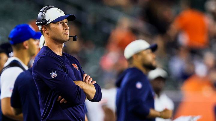 Chicago Bears head coach Ben Johnson stands on the sidelines during the second half in the game against the Cincinnati Bengals at Paycor Stadium. Mandatory Credit: Katie Stratman-Imagn Images Chicago Bears head coach Ben Johnson stands on the sidelines during the second half in the game against the Cincinnati Bengals at Paycor Stadium. Mandatory Credit: Katie Stratman-Imagn Images