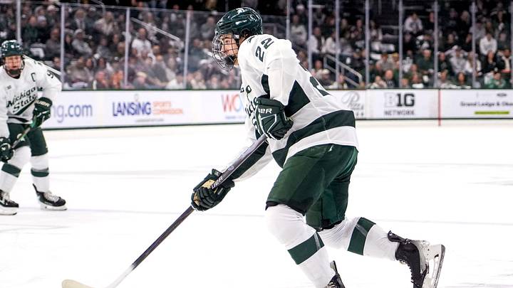 Michigan State's Patrick Geary moves the puck against New Hampshire during the first period on Thursday, Oct. 9, 2025, at Munn Ice Arena in East Lansing. Michigan State's Patrick Geary moves the puck against New Hampshire during the first period on Thursday, Oct. 9, 2025, at Munn Ice Arena in East Lansing.