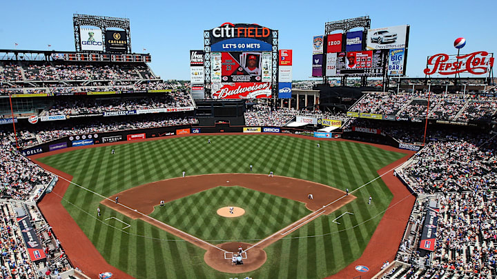 Cincinnati Reds v New York Mets