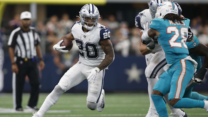Sep 22, 2019; Arlington, TX, USA; Dallas Cowboys running back Tony Pollard (20) runs the ball