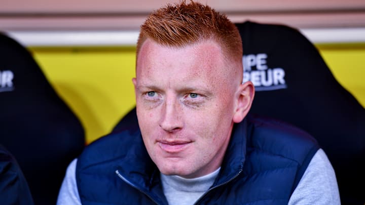 Le RC Lens veut se renforcer en défense. Le RC Lens veut se renforcer en défense.