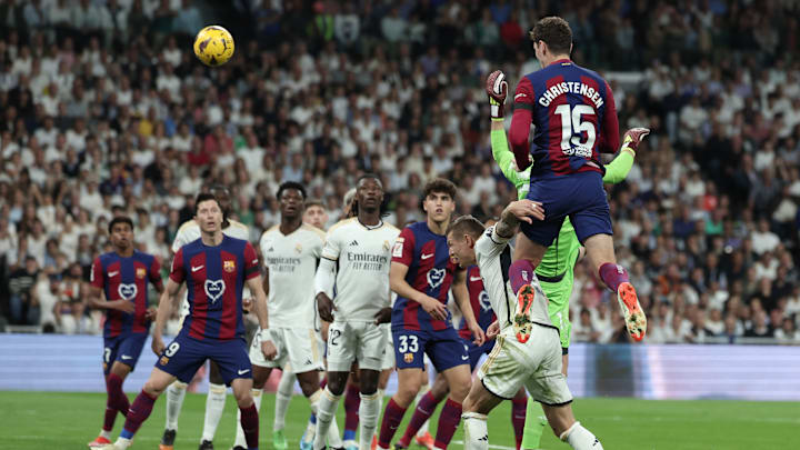 TOPSHOT-FBL-ESP-LIGA-REAL MADRID-BARCELONA